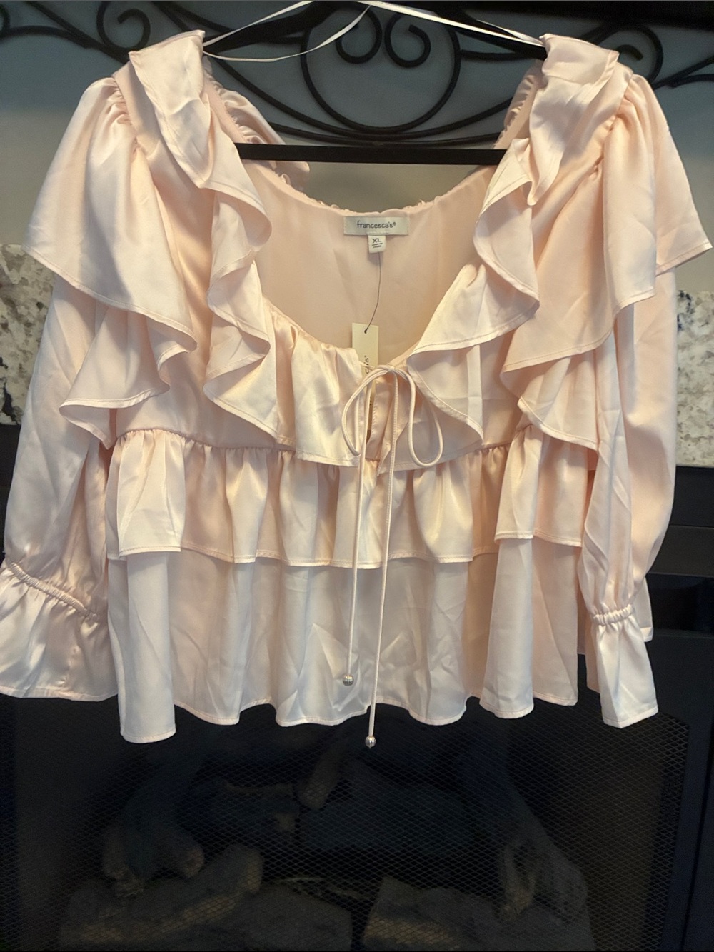 NEW Francesca”s ruffled poet’s top